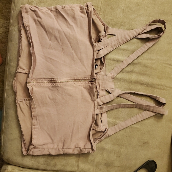 Top - Picture 2 of 2